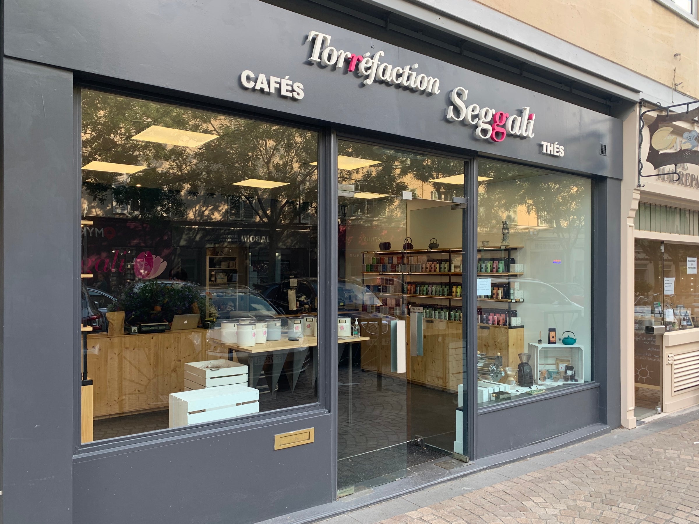Façade de la boutique Seggali à Rueil-Malmaison